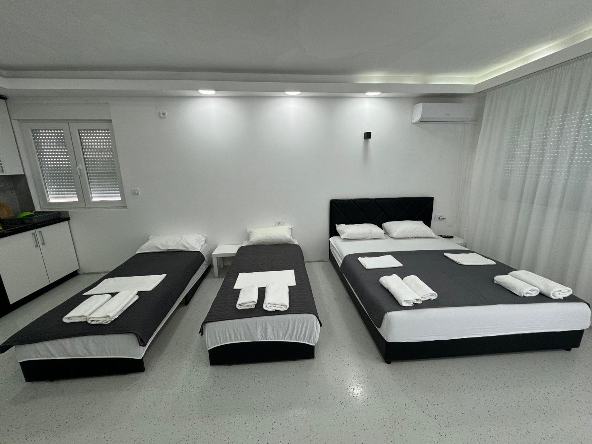 Apartmani Milic Kotor Luaran gambar