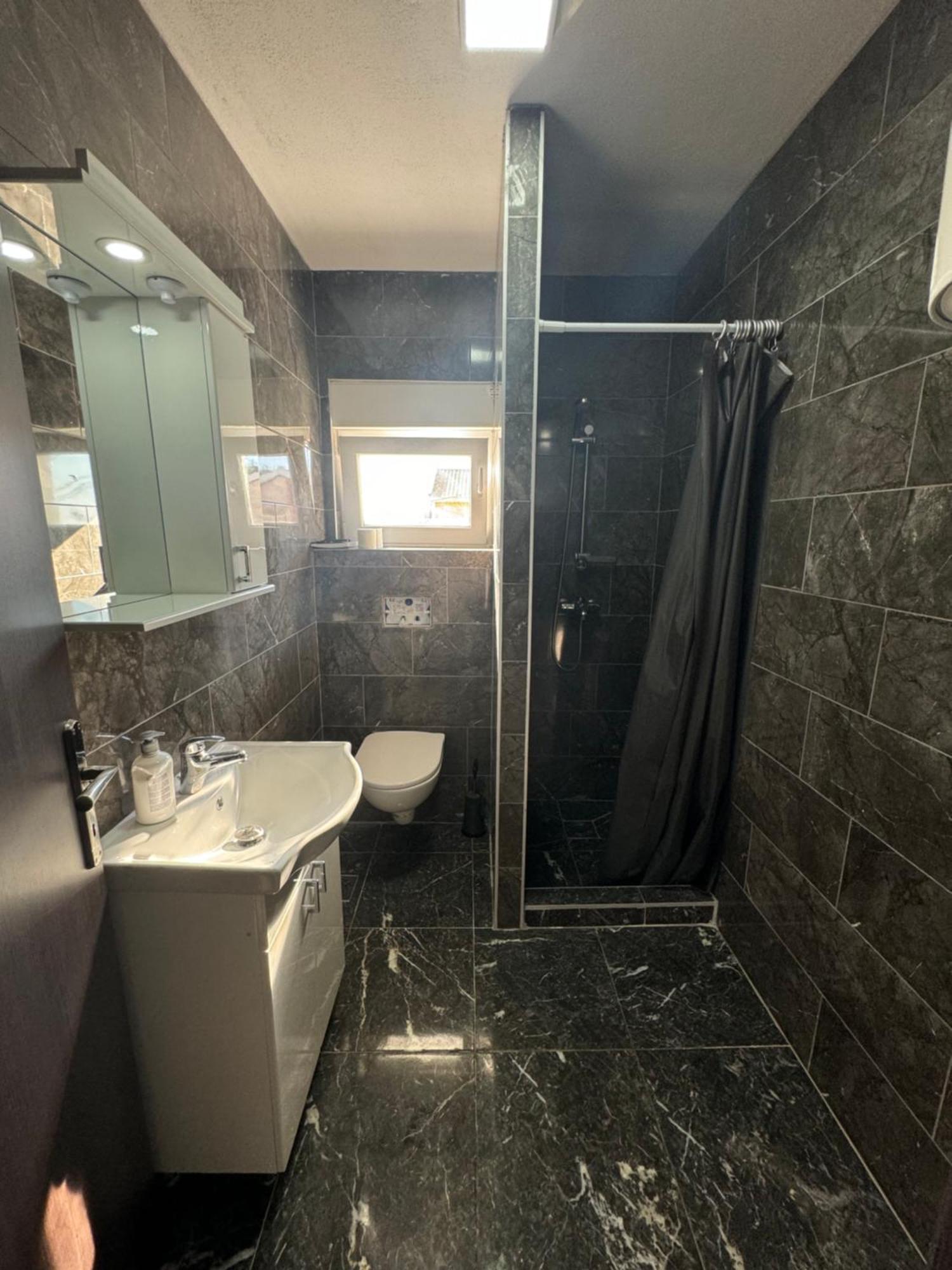 Apartmani Milic Kotor Luaran gambar